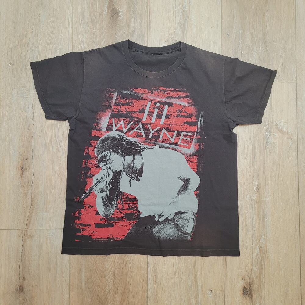 Lil Wayne T Shirt M VTG 2010 Young Money Rap Tee Fits Medium Cropped Short YMCMB